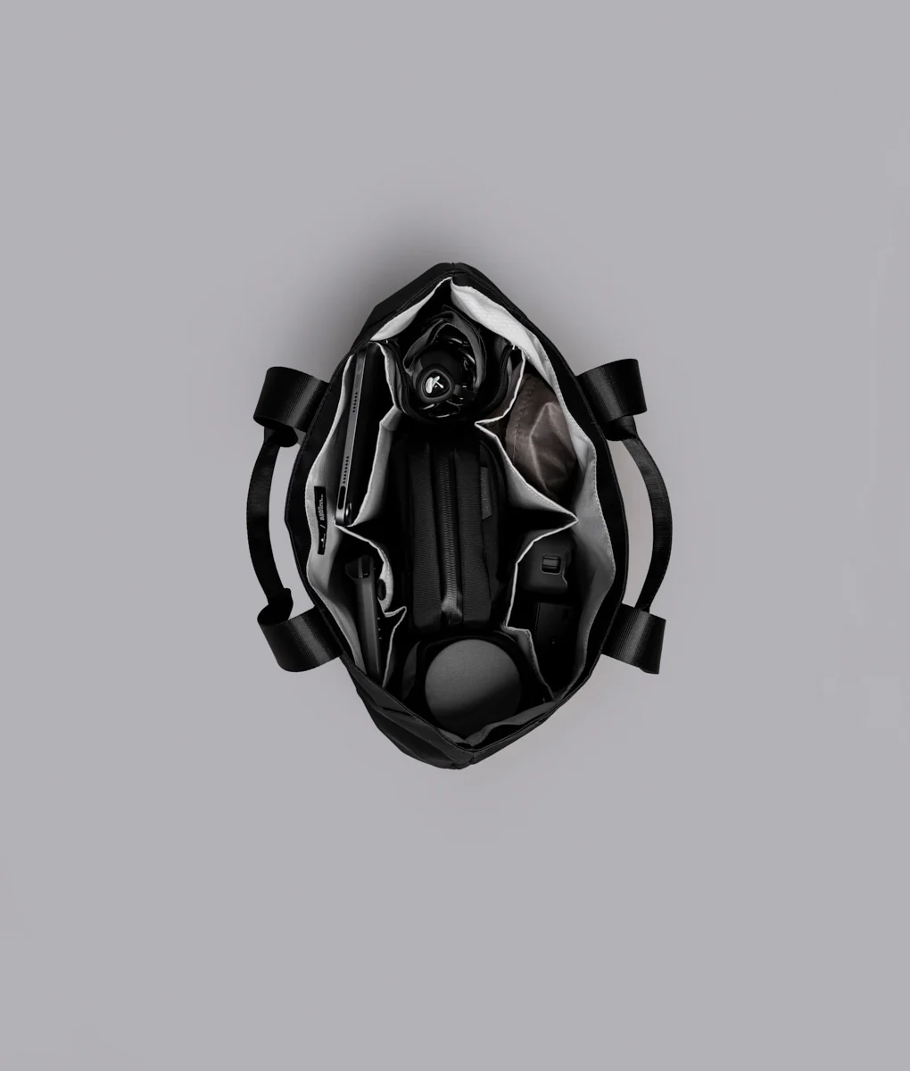 Elements Tote (M)