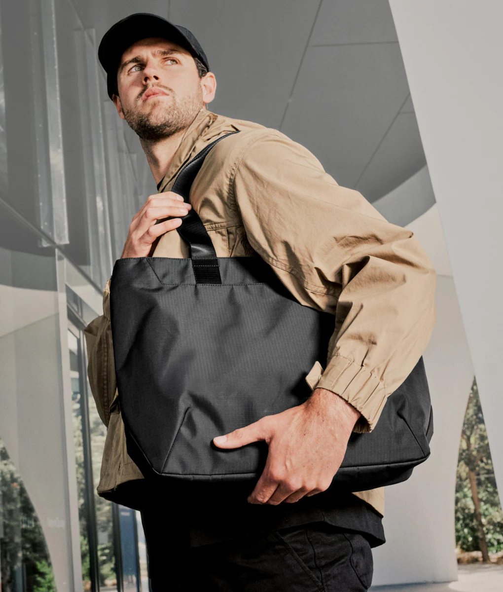 Elements Tote (M)