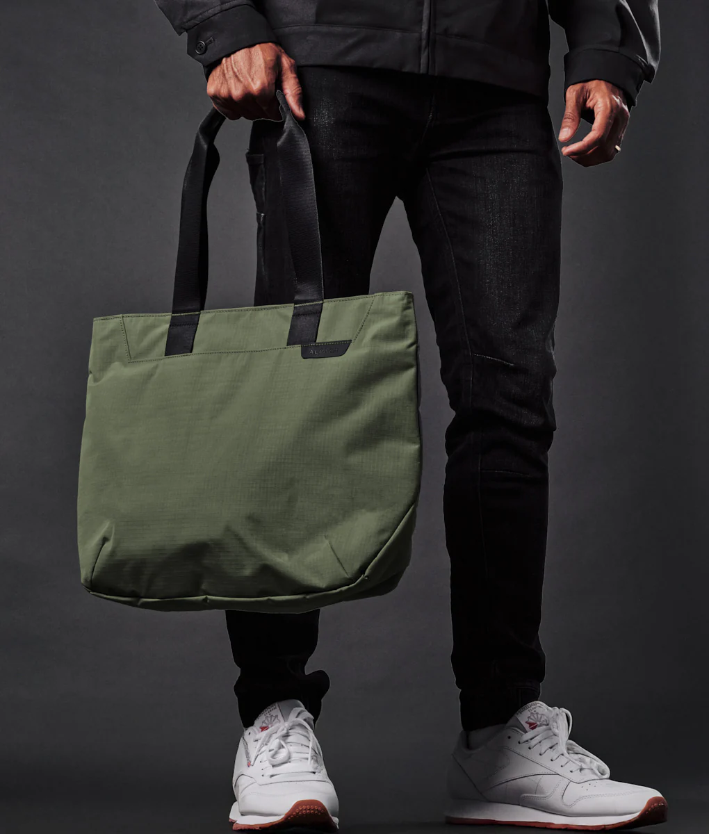 Elements Tote (M)