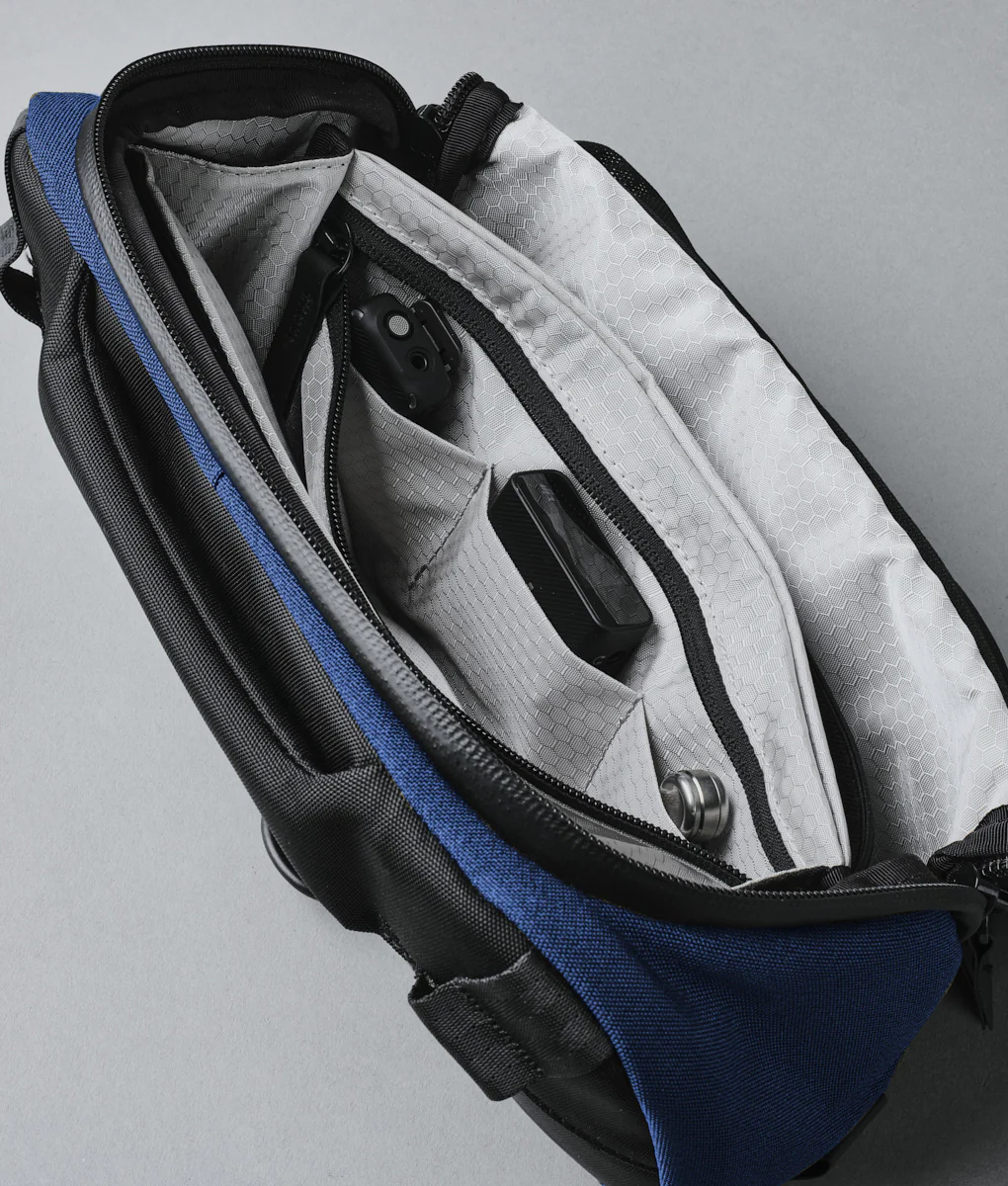 Vertex Pouch