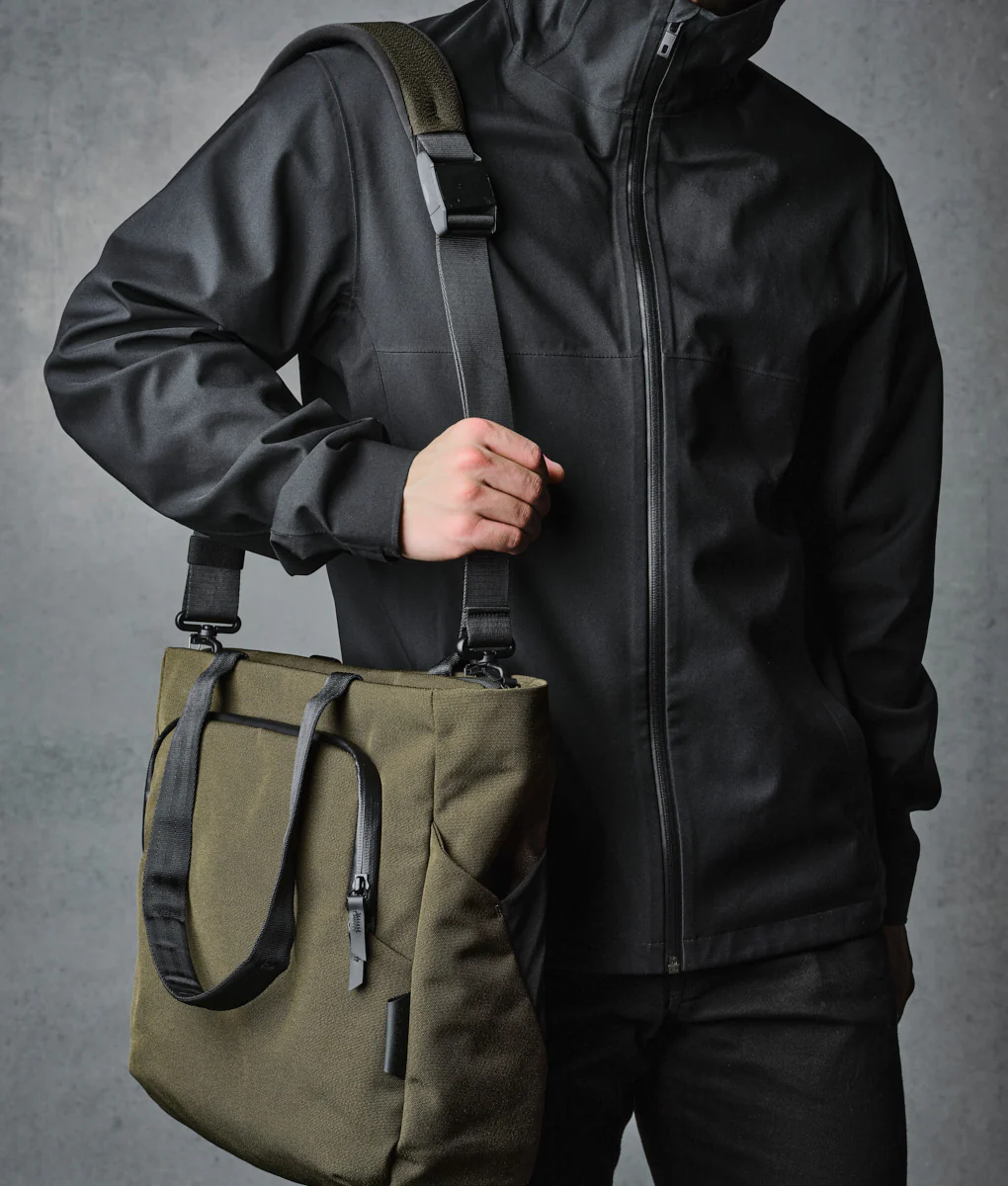 Bravo Tote V1