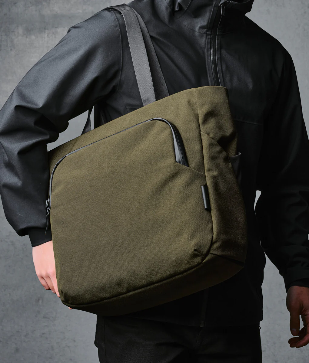 Bravo Tote V1