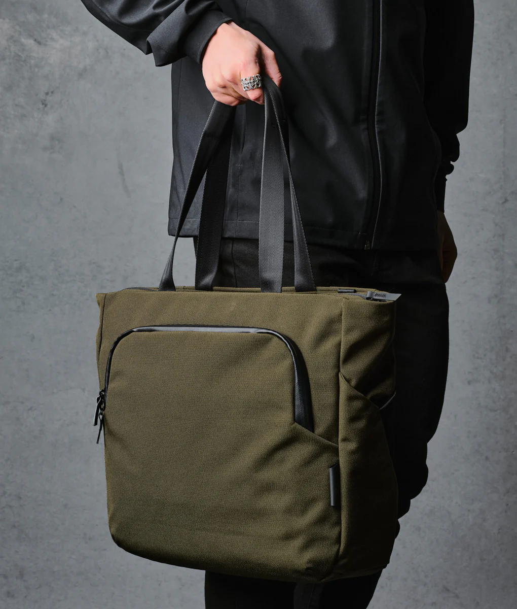 Bravo Tote V1