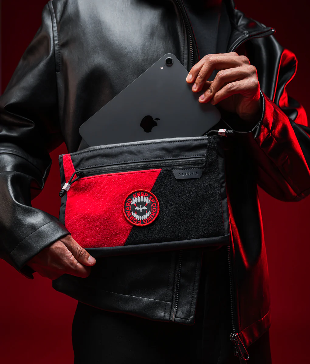 Zip Pouch Max V2 – Vampire Edition